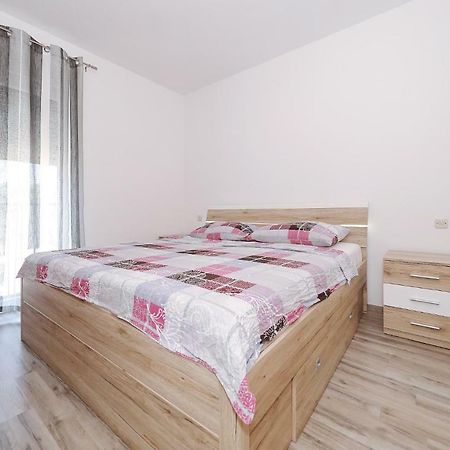 Vila Marijana Preko Εξωτερικό φωτογραφία